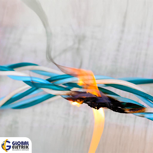 Diagnóstico e detecção de curto circuito